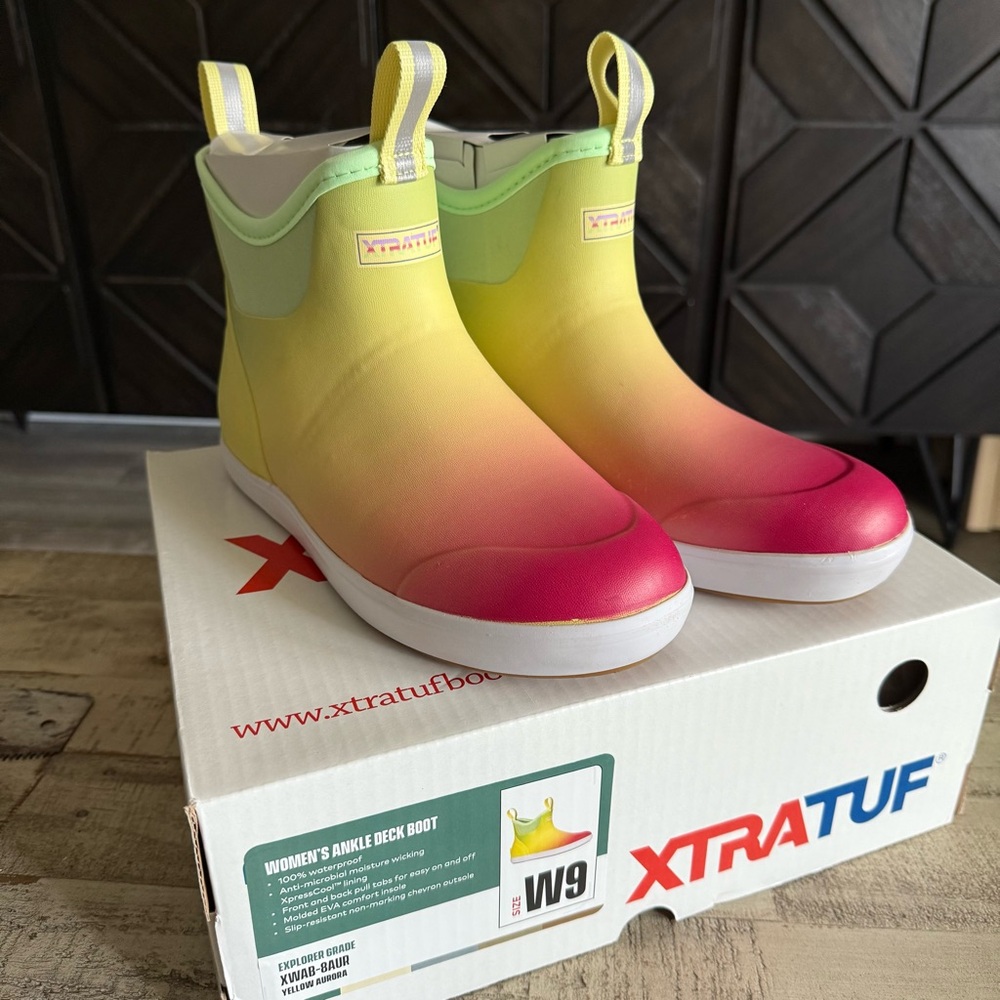 Women’s XTRATUF Boots